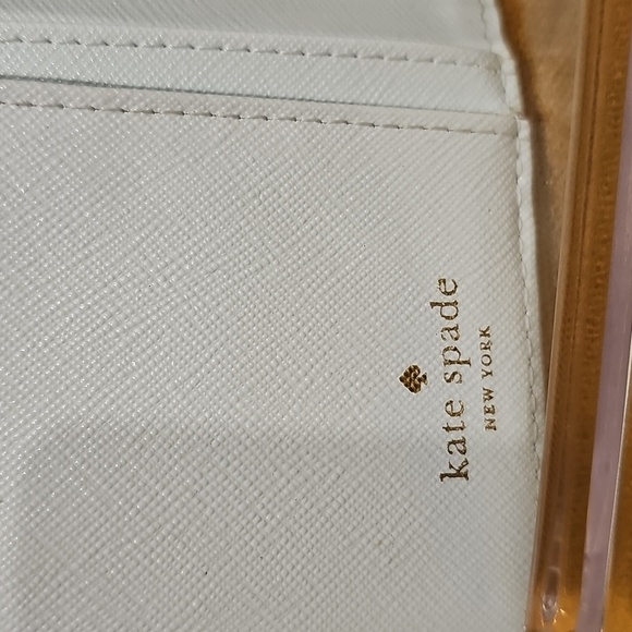 Kate Spade, Laurel Way Stacy Wallet, EUC - Picture 10 of 16